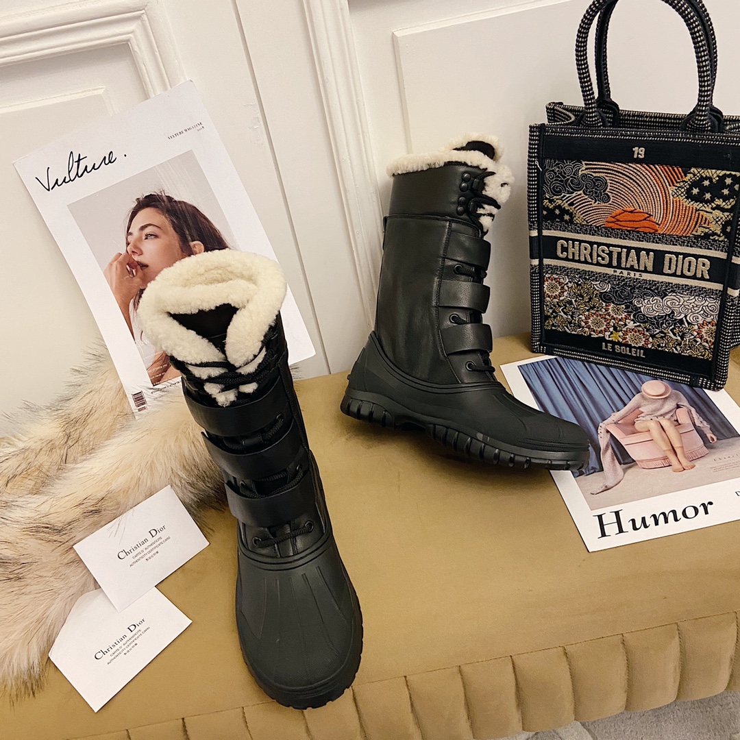 Dior High-top Martin Boots in Black - Image 4