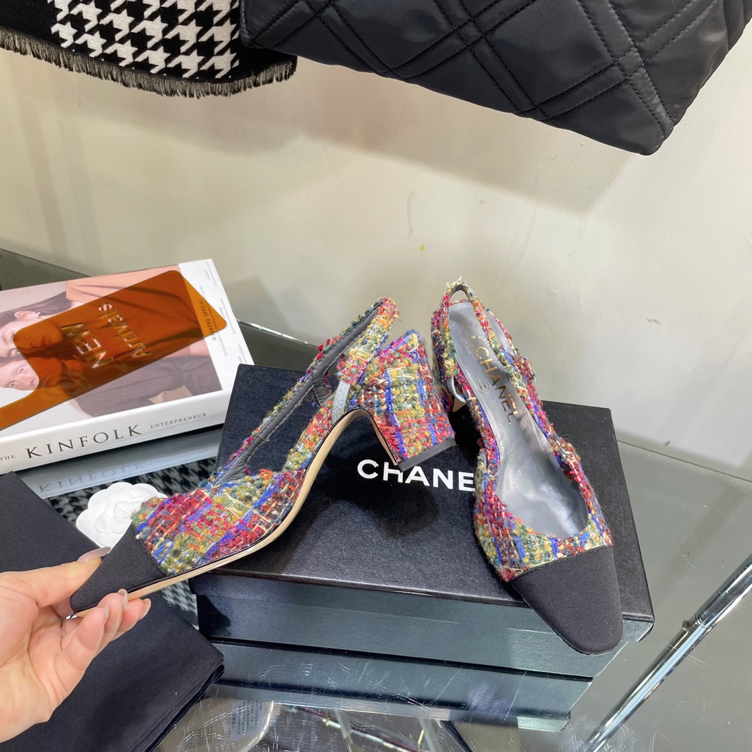 Chanel Tweed Slingback Shoes - Image 10