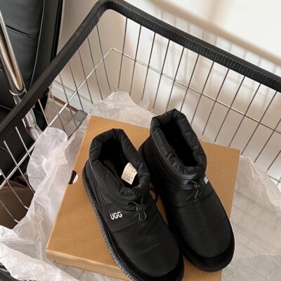 UGG Short Black Snow Boots