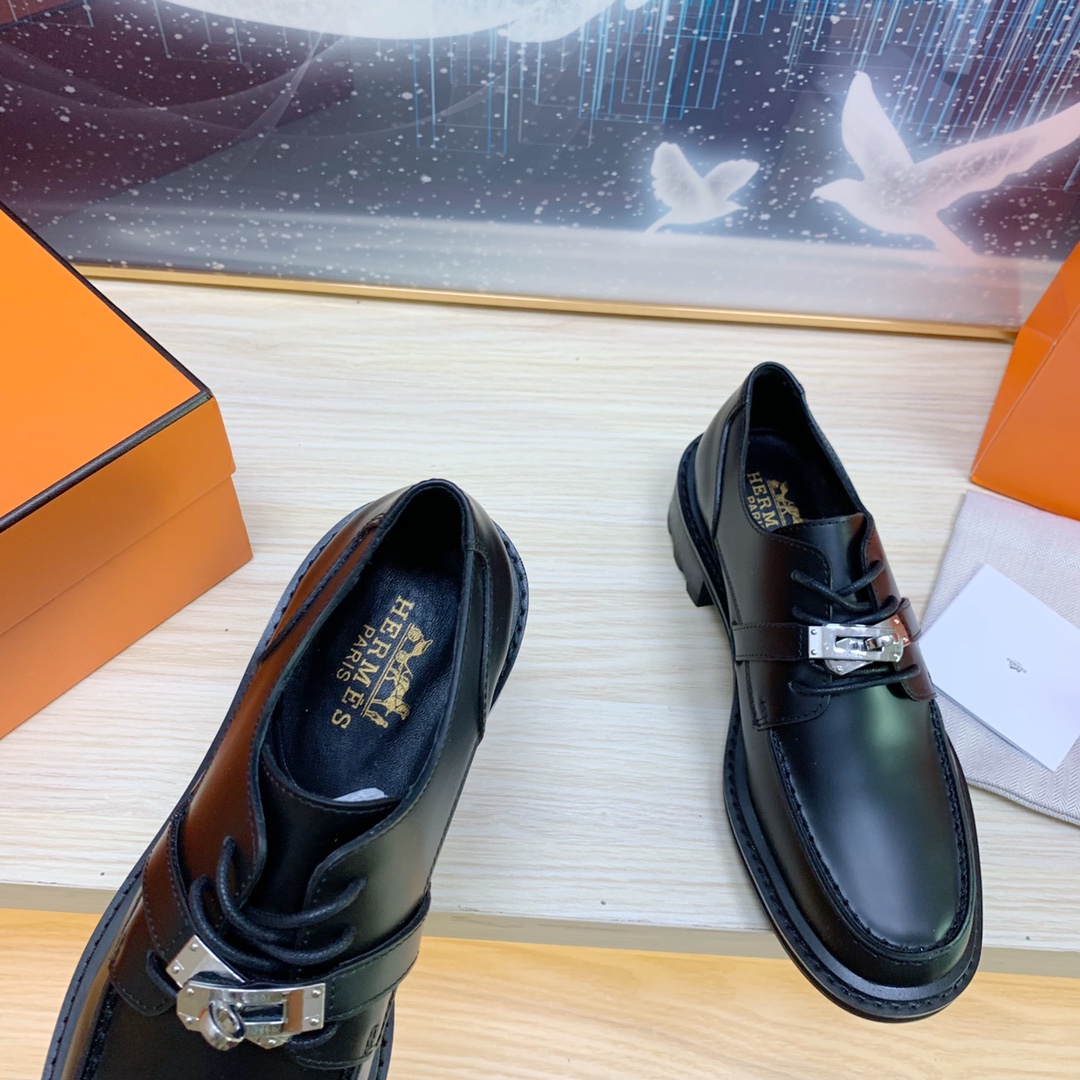 Hermes Lace-up Kelly Buckle Shoes - Image 8