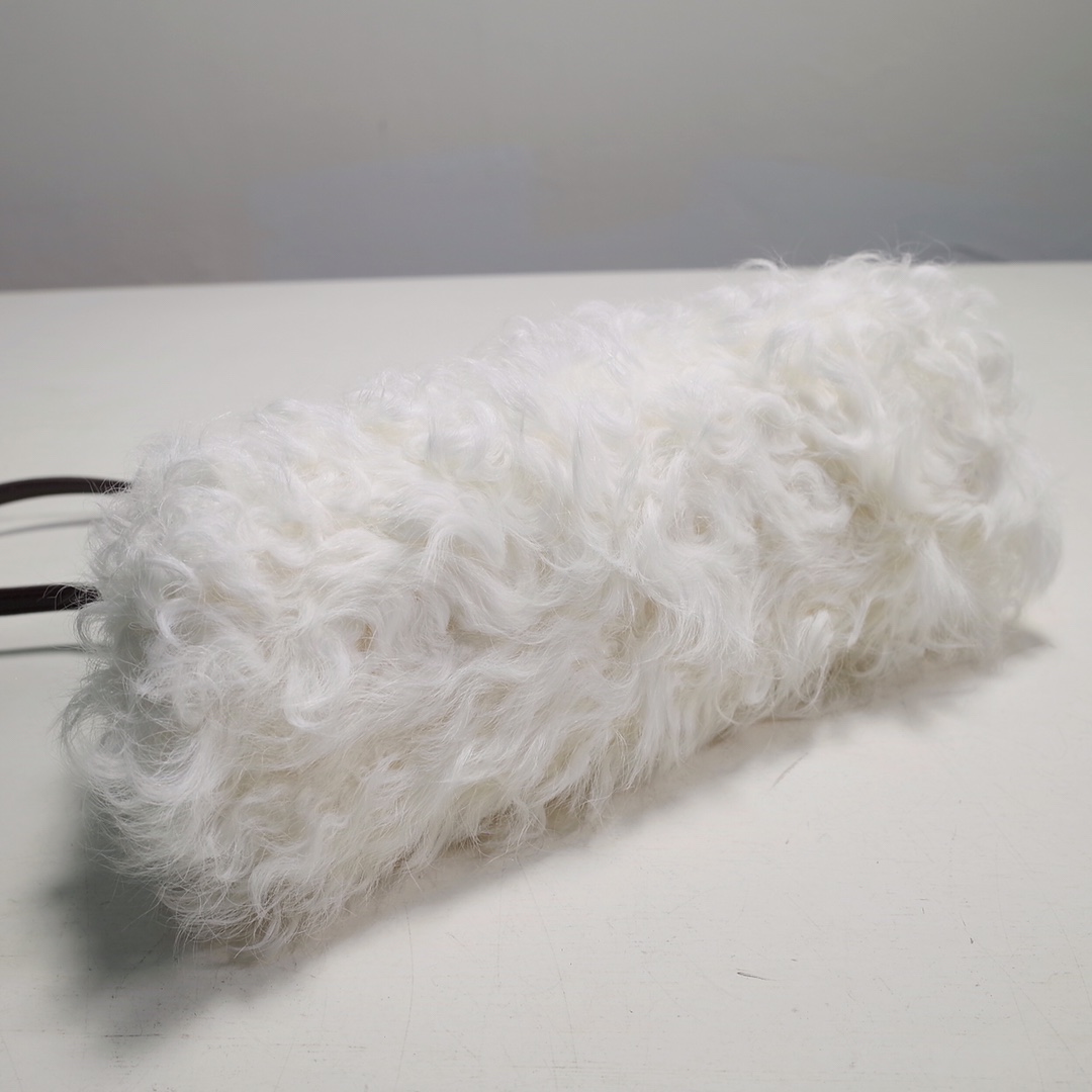 Fendi Wool Baguette Bag - Image 5