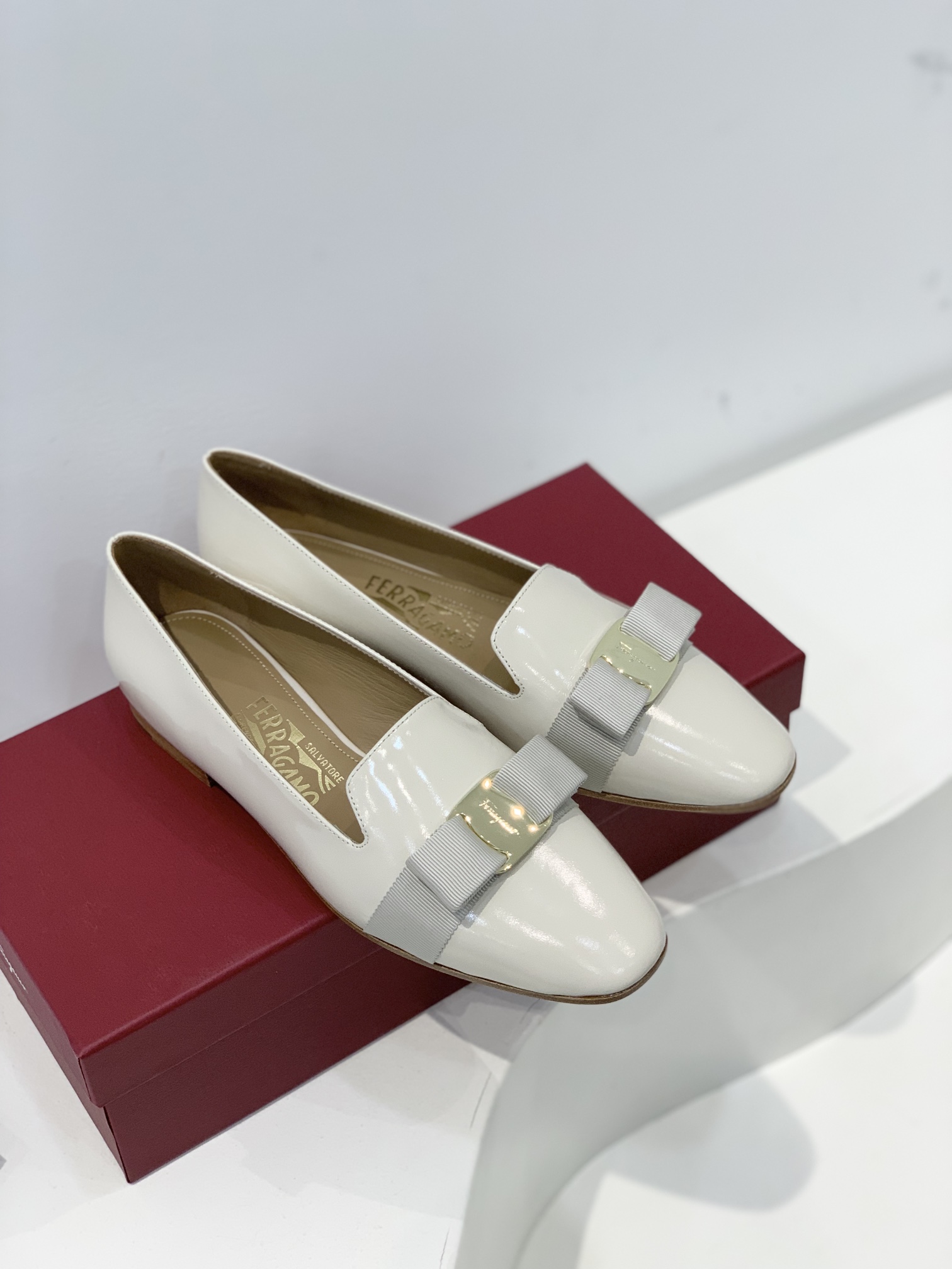 Feraggamo Vara Shoes - Image 5