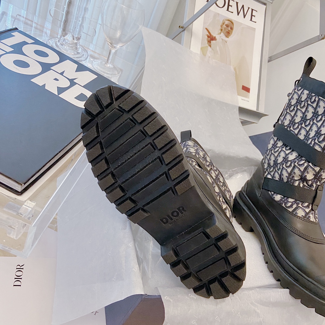 Dior High-top Martin Boots - Image 8