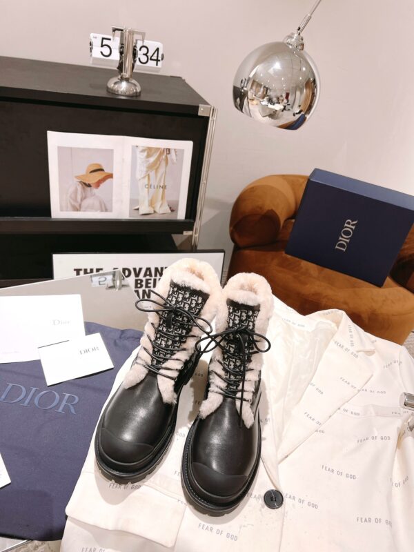 Dior Lace-up Wool Short Boots in Black