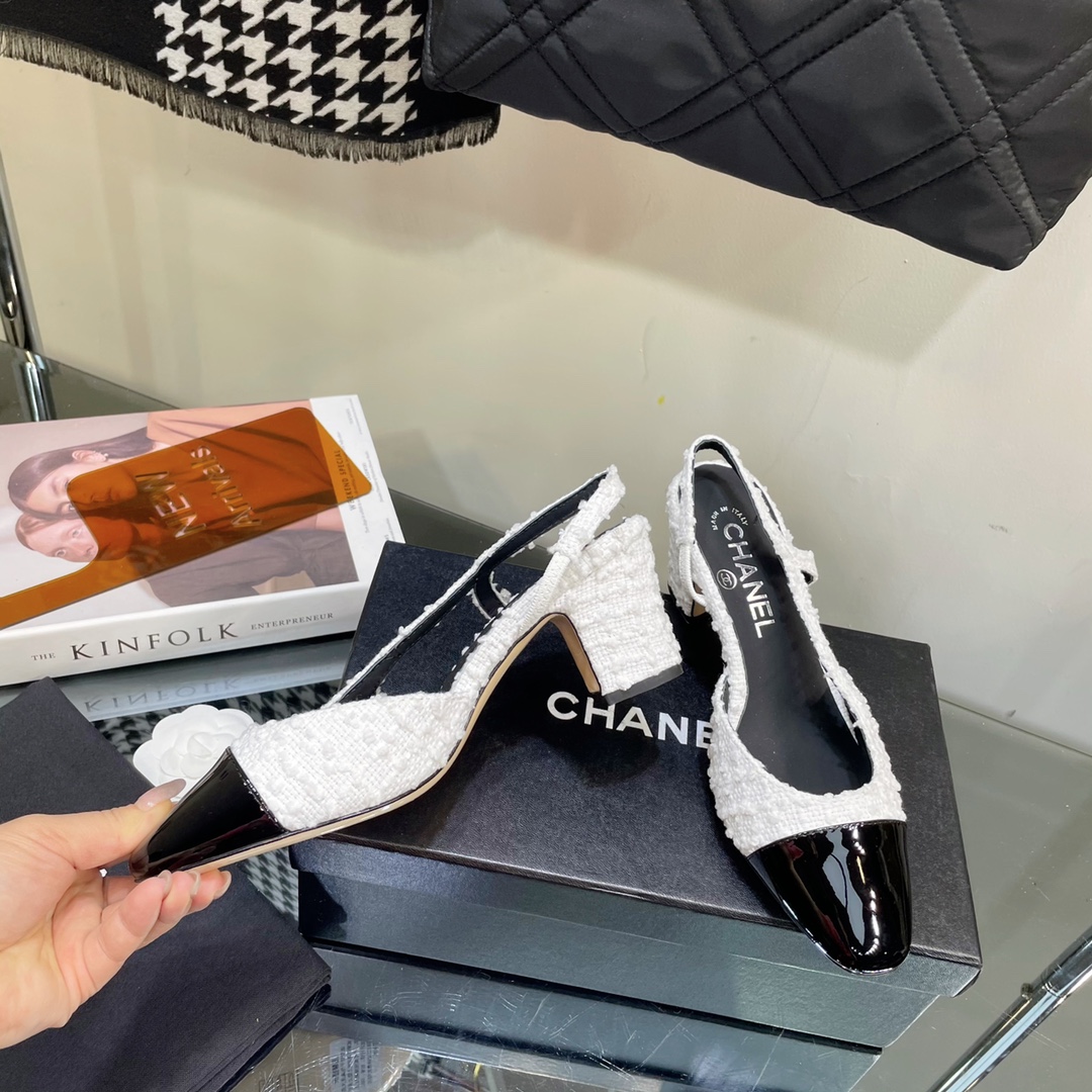 Chanel Tweed Slingback Shoes - Image 3