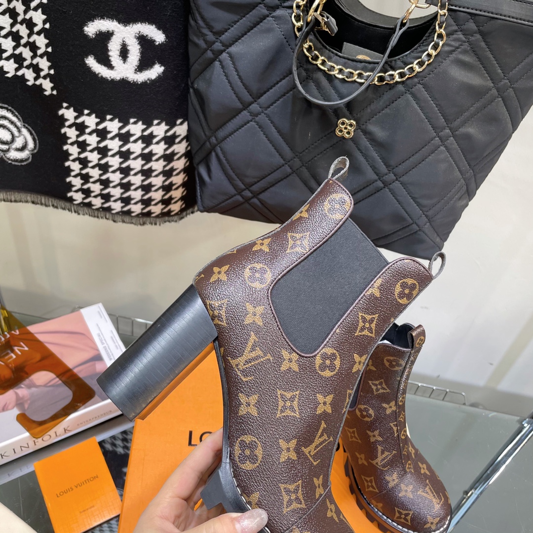 Louis Vuitton High-heeled Short Boots - Image 10