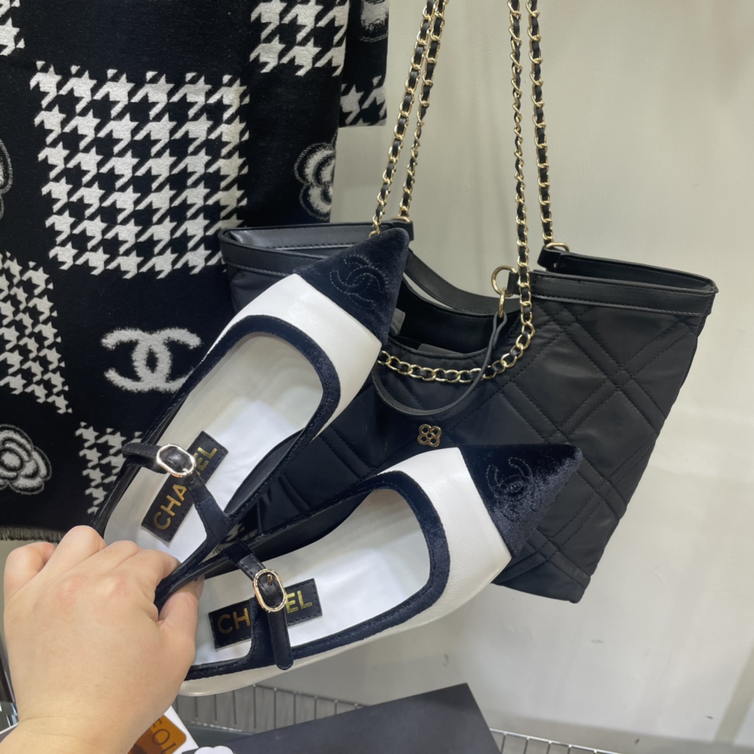 Chanel Pointed Toe Mary Jane Shoes - Image 5