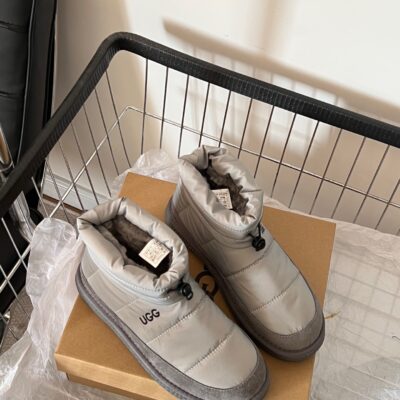 UGG Short Black Snow Boots