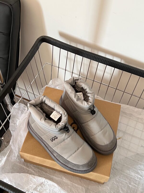 UGG Short Black Snow Boots