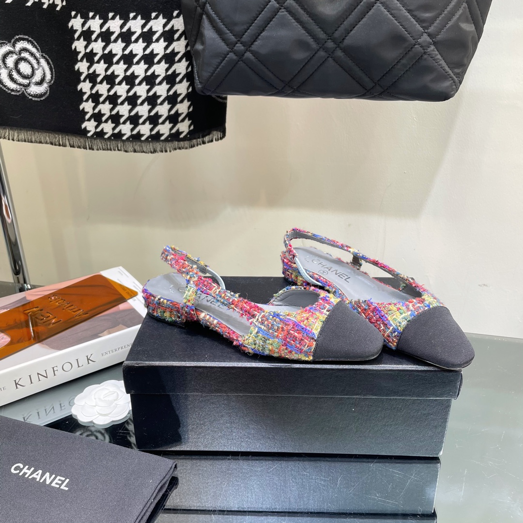 Chanel Tweed Slingback Shoes - Image 9