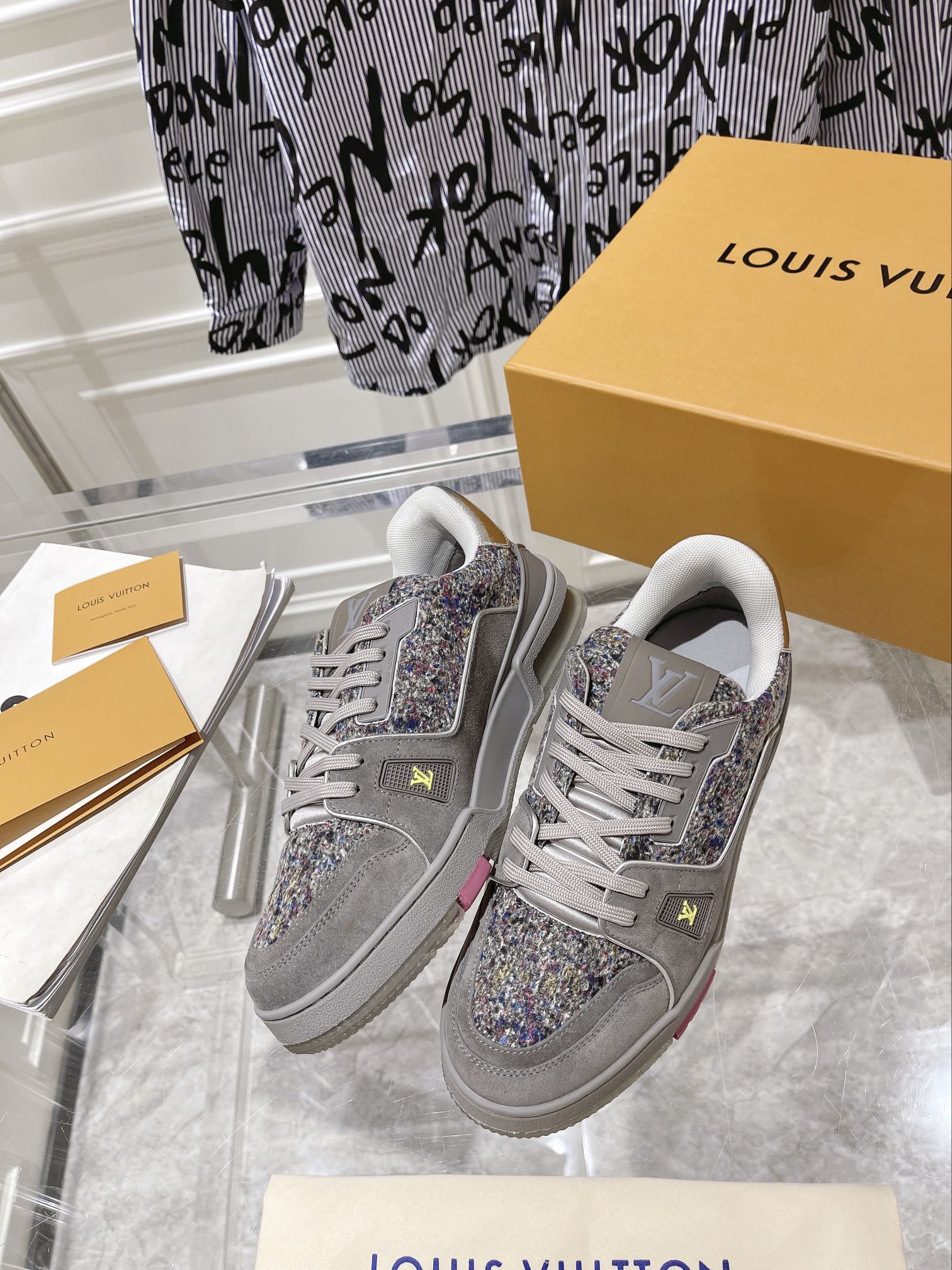 b3869c_f470f03f262d438483cb6cace0498cb7mv2.jpg Louis Vuitton Couples Sneakers - Image 1