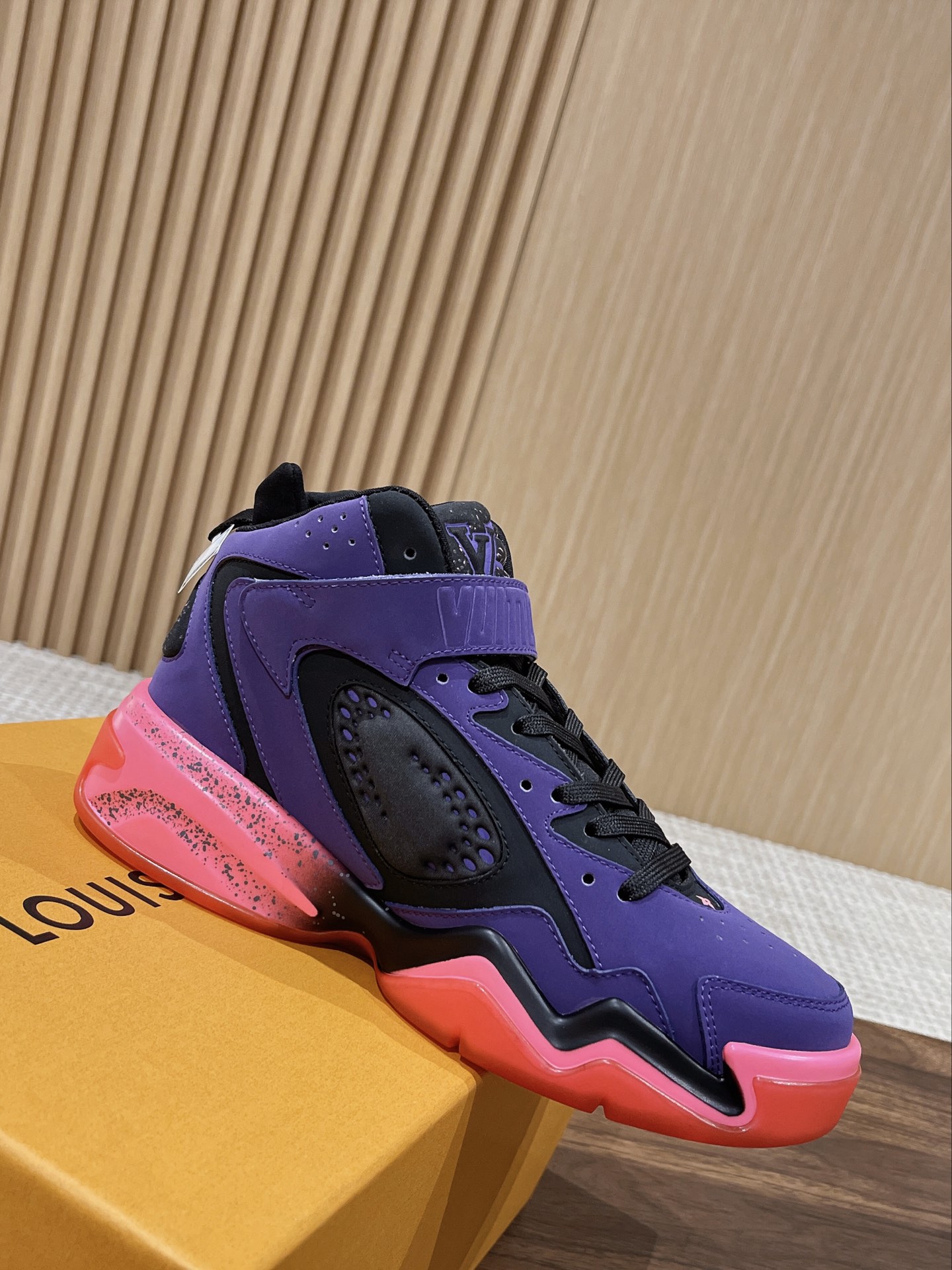 Louis Vuitton Sneakers - Image 6