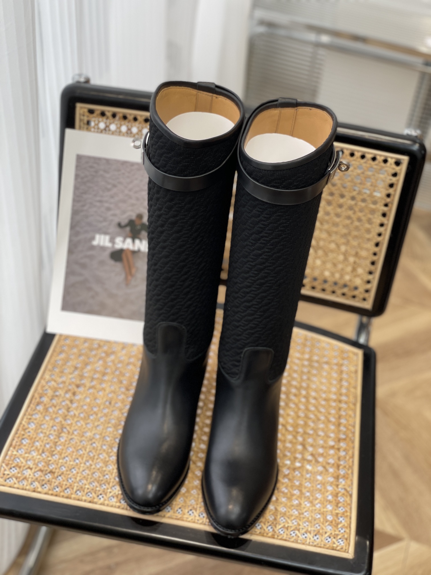 b3869c_faf3d934209b4ef9a2f512a9e42598d5mv2.jpg Hermes Shoes - Image 1