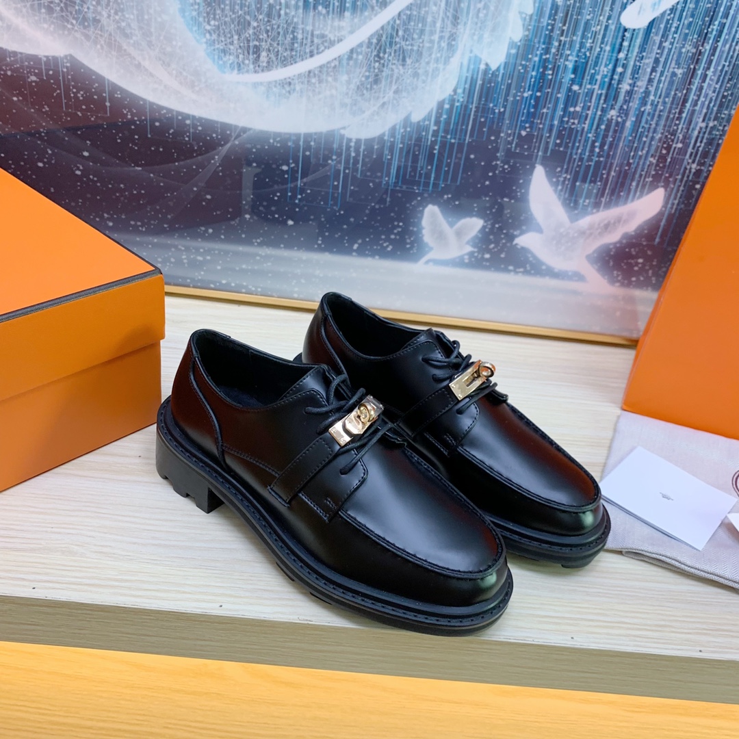 Hermes Lace-up Kelly Buckle Shoes - Image 5