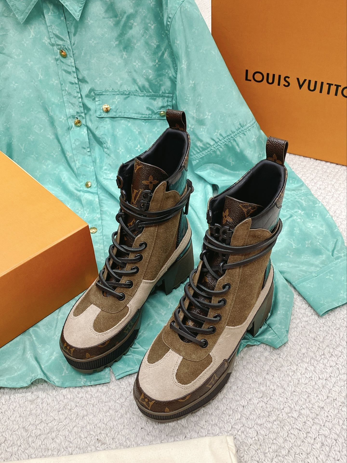 Louis Vuitton Shoes - Image 7