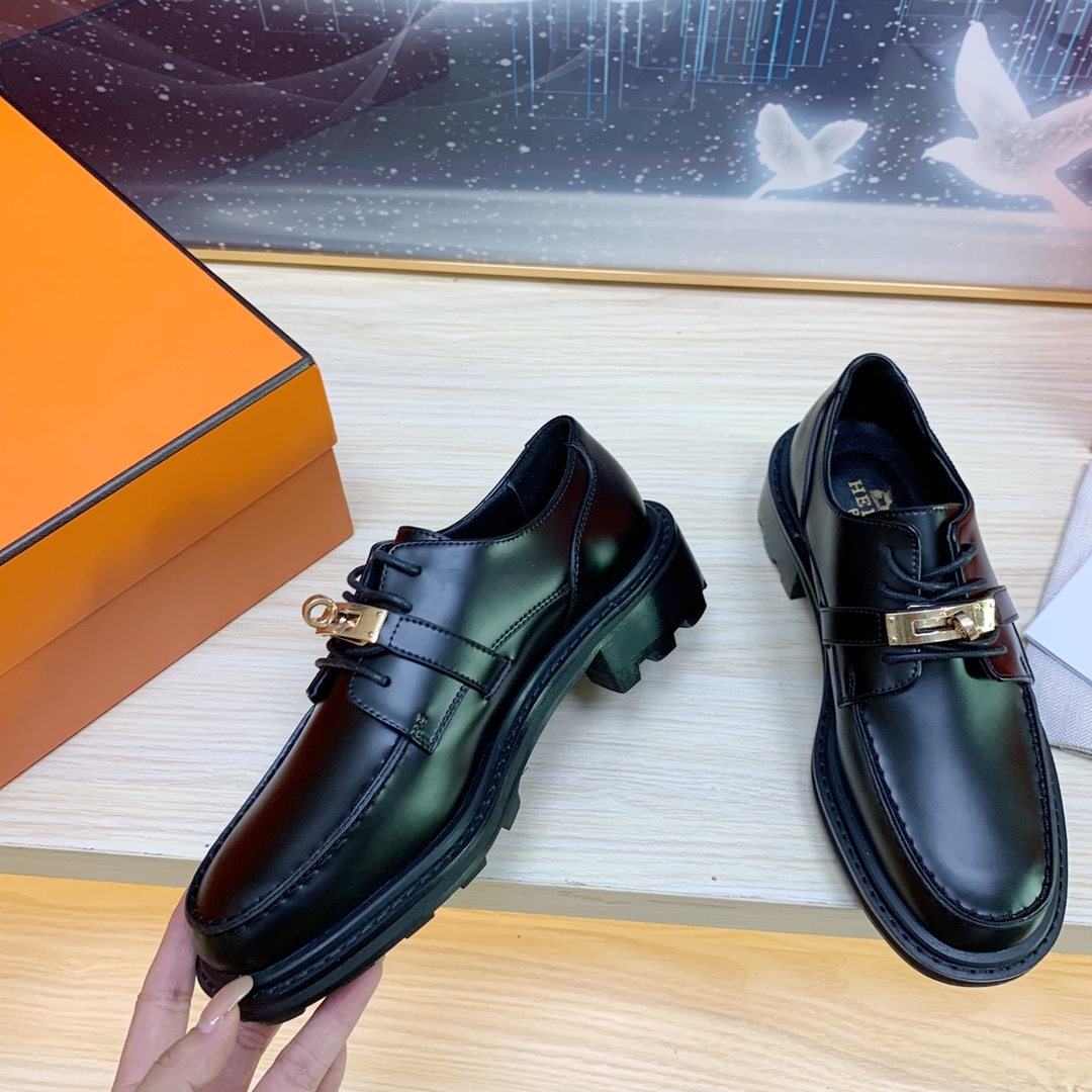 Hermes Lace-up Kelly Buckle Shoes - Image 6