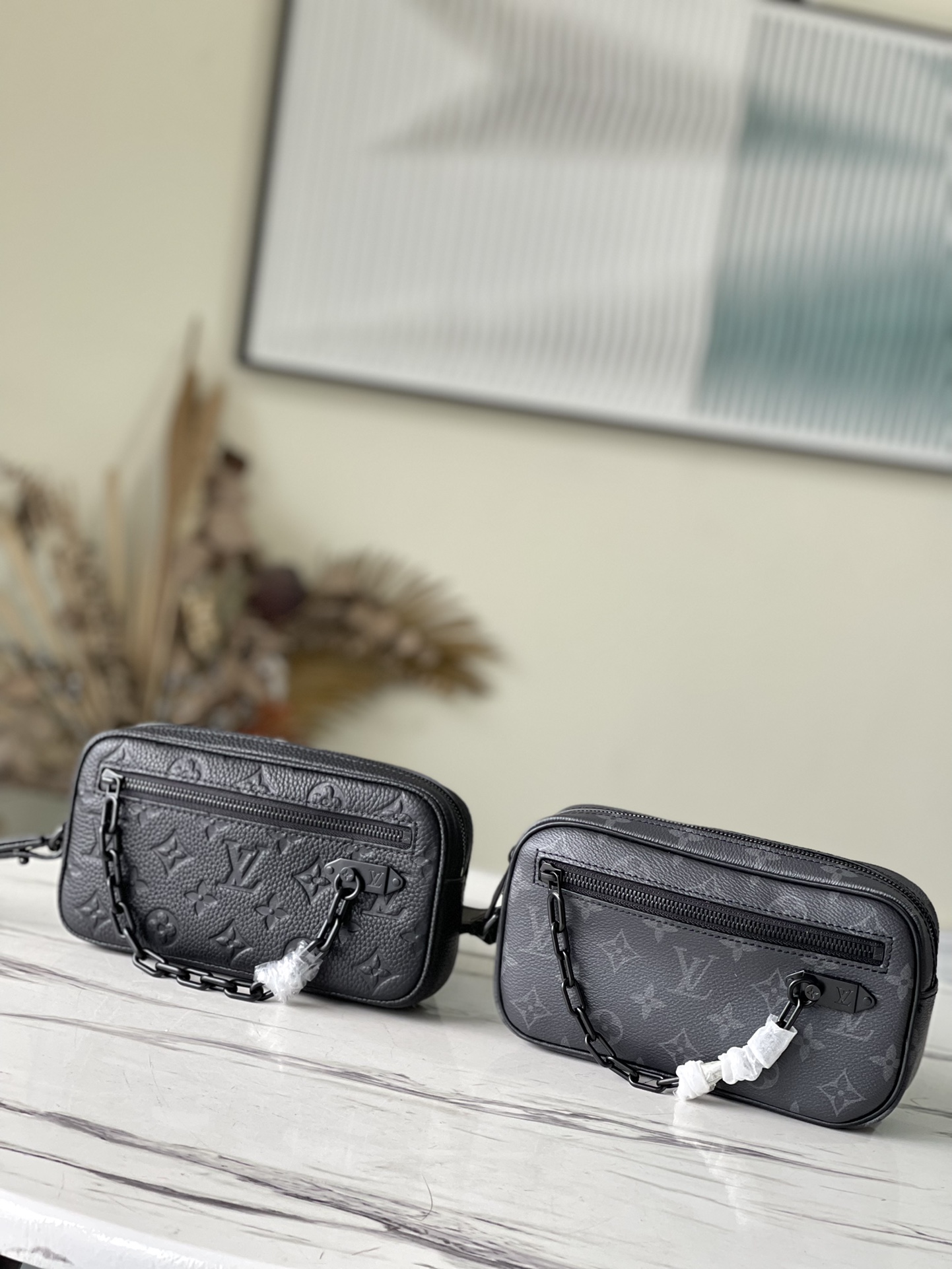 Louis Vuitton Pochette Volga Clutch - Image 11