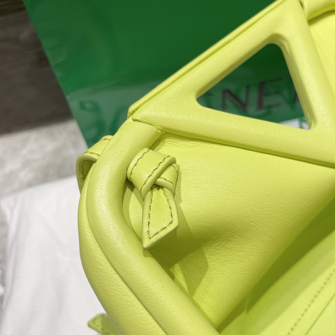 Bottega Veneta Bag - Image 7