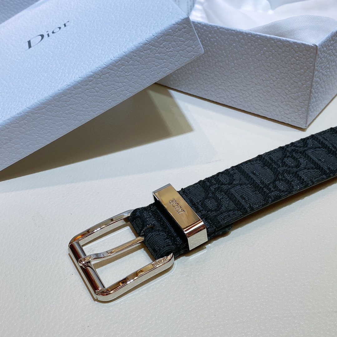 db9bf2_049faa6949ba49a896b1cdd29c495790mv2.jpg Dior Classic Buckle Belt - Image 1
