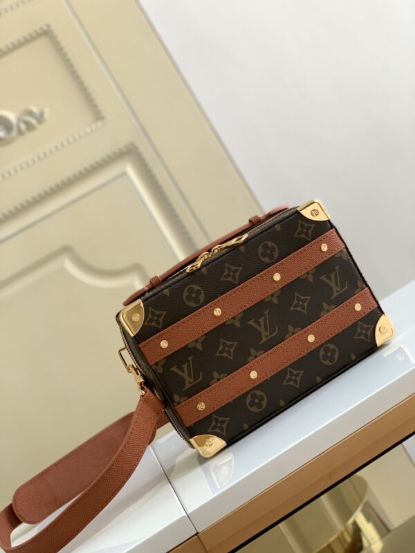 Louis Vuitton Handle Trunk Handbag