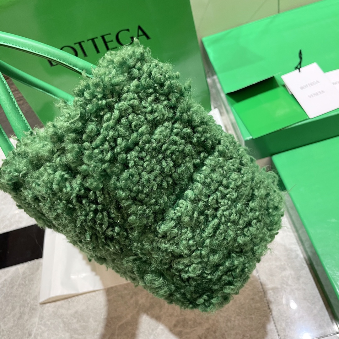 Bottega Veneta Bag - Image 6