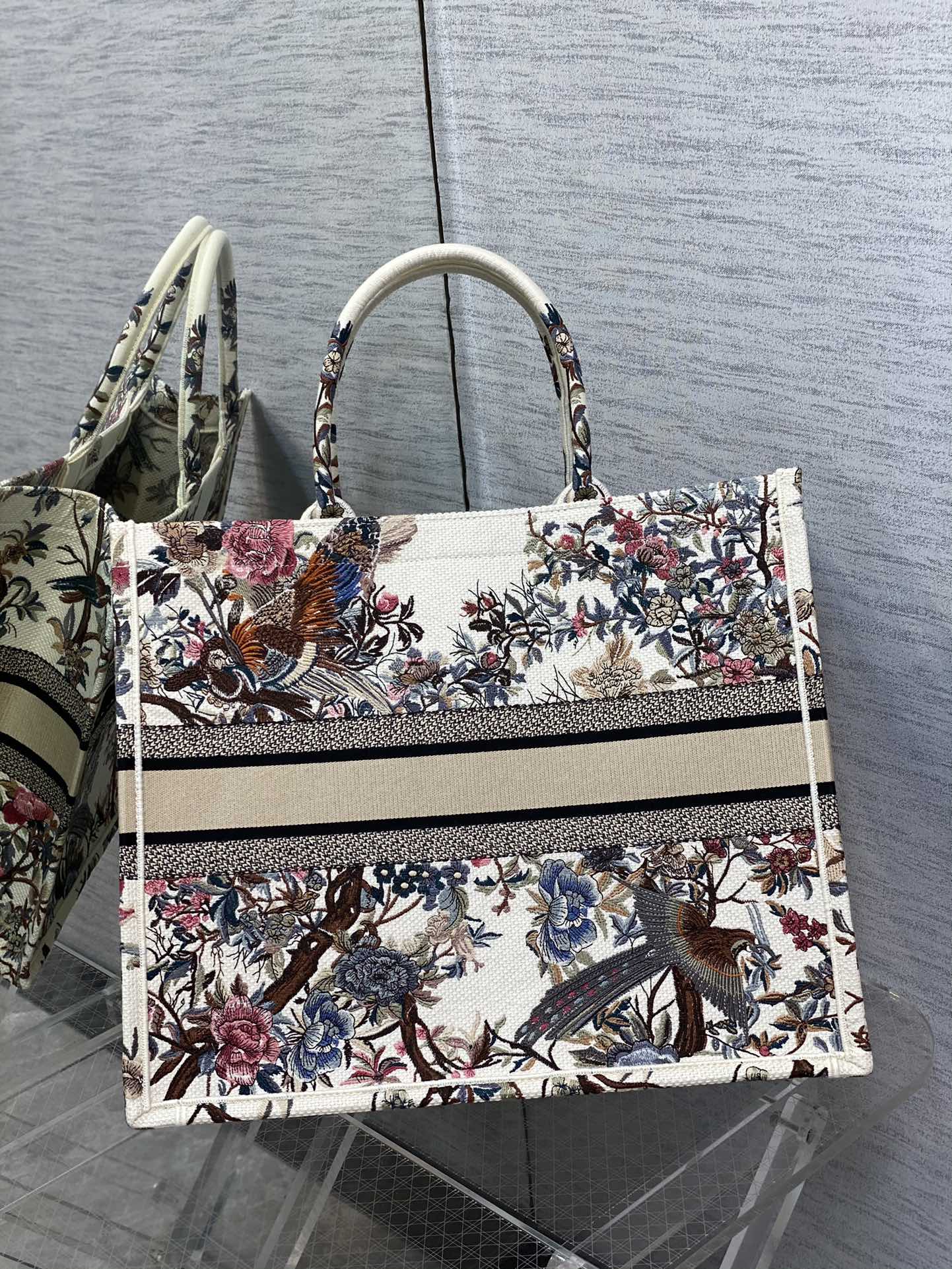 Dior Large Winter Garden Tote Bag - Image 3