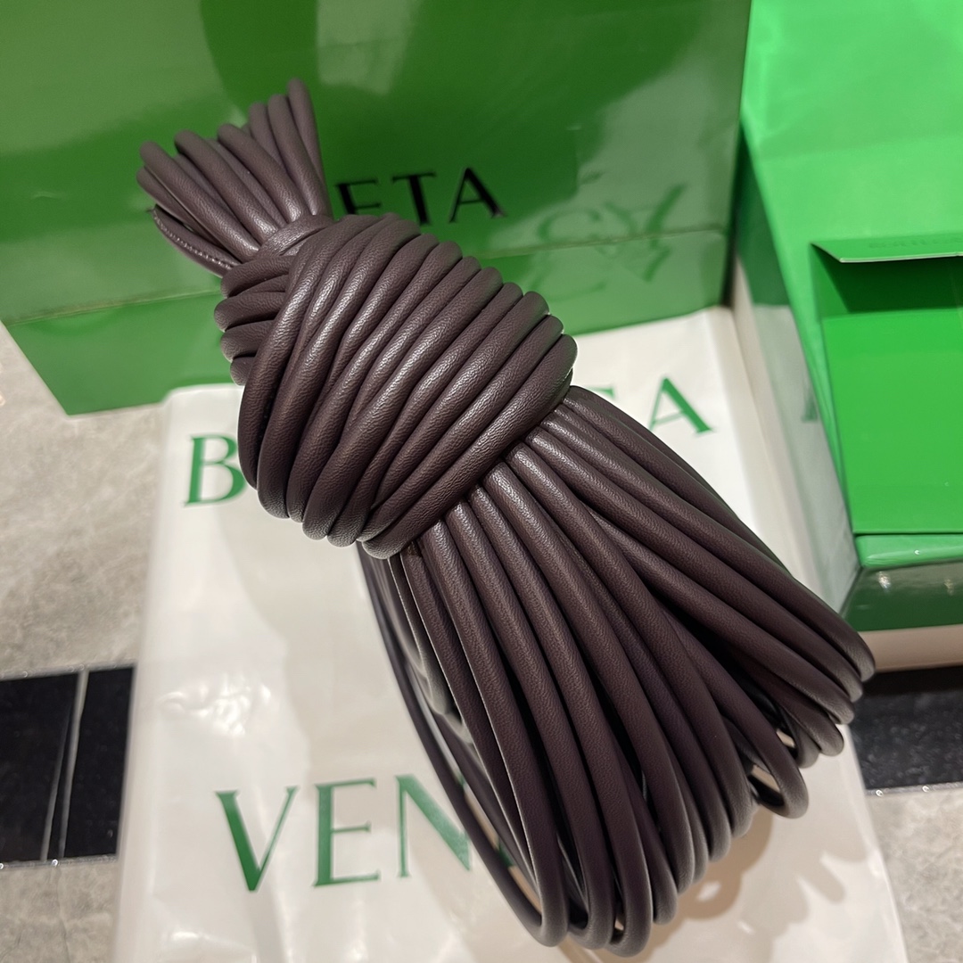 Bottega Veneta Bag - Image 9