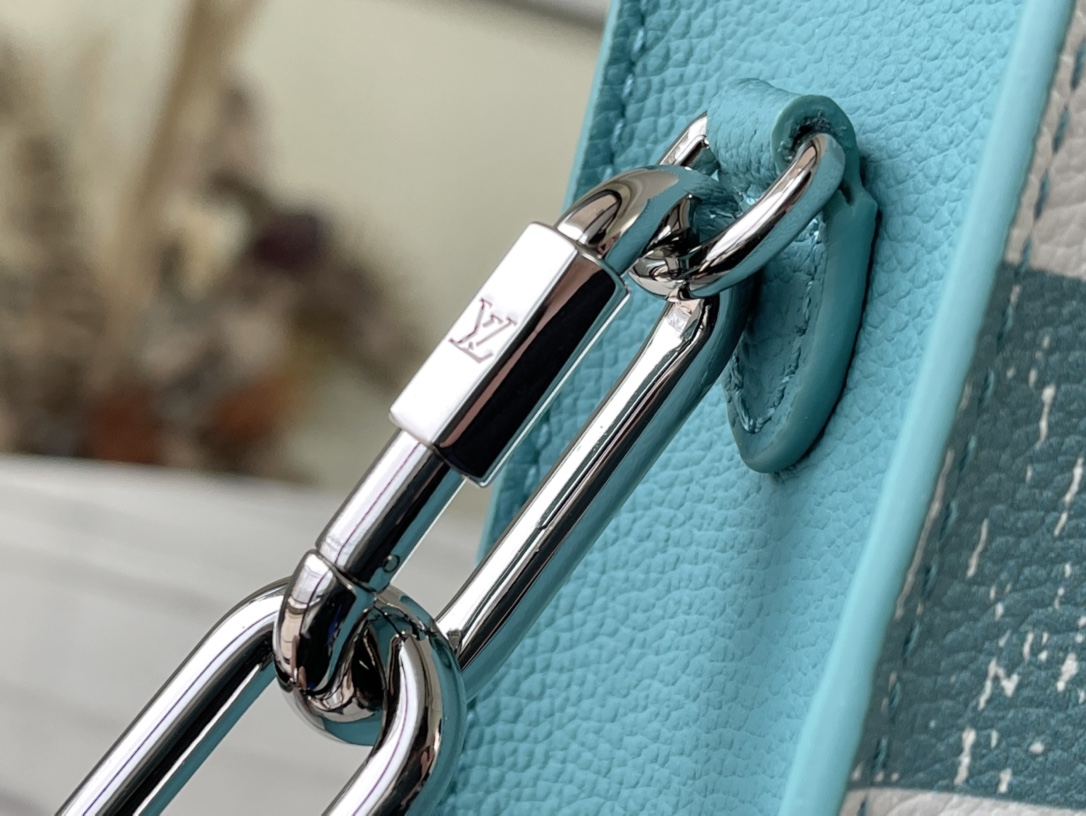 Louis Vuitton Sac Plat XS Handbag - Image 6