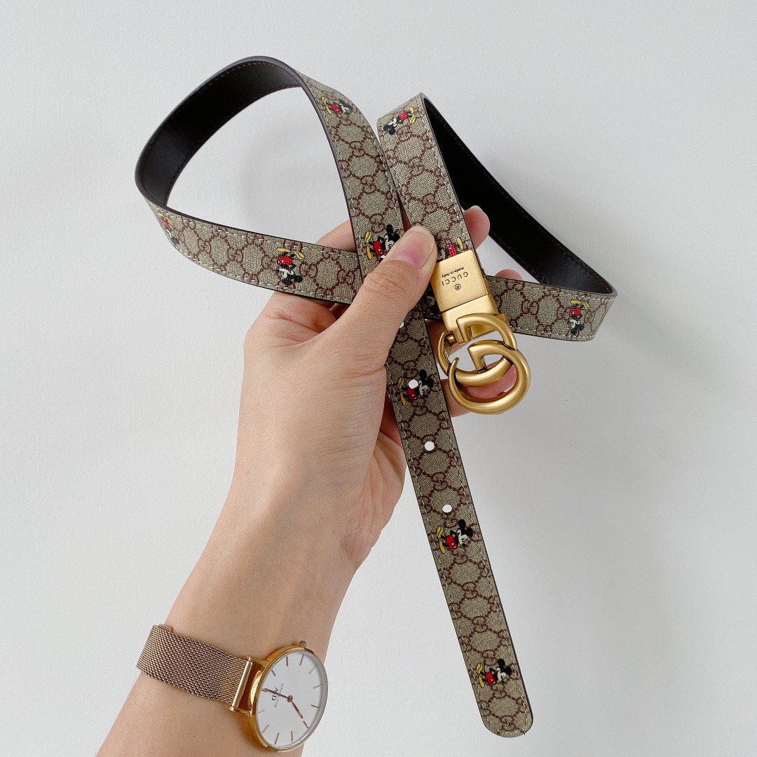 db9bf2_0afd8f9122224f97912e55adc73e593emv2.jpg Gucci Leather Belt - Image 1