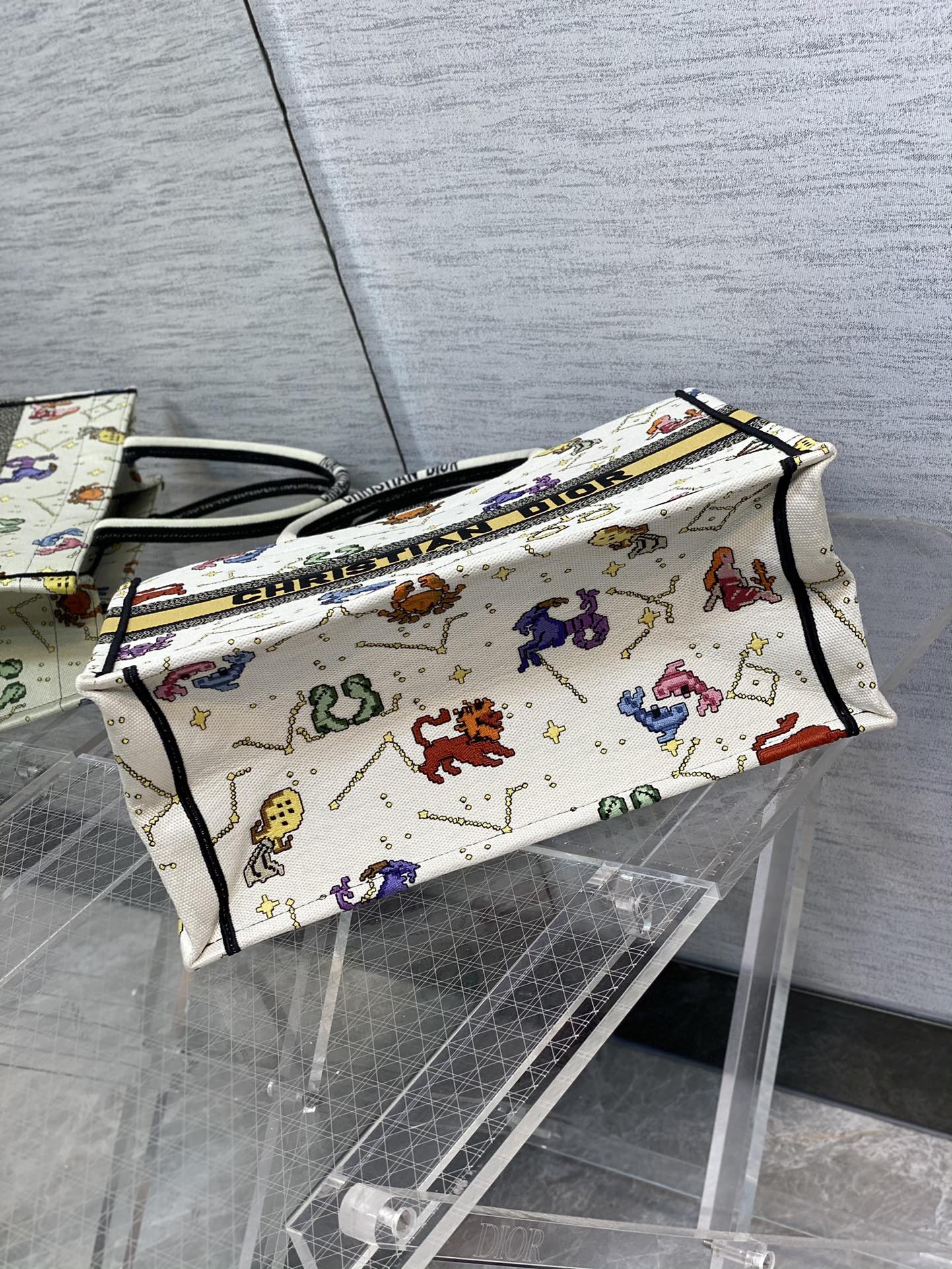 Dior Medium Constellations Tote Bag - Image 8