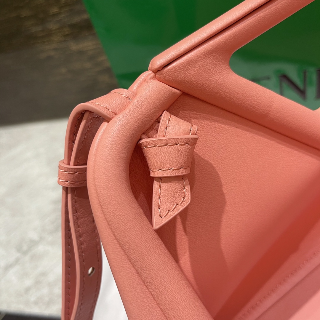 Bottega Veneta Bag - Image 9