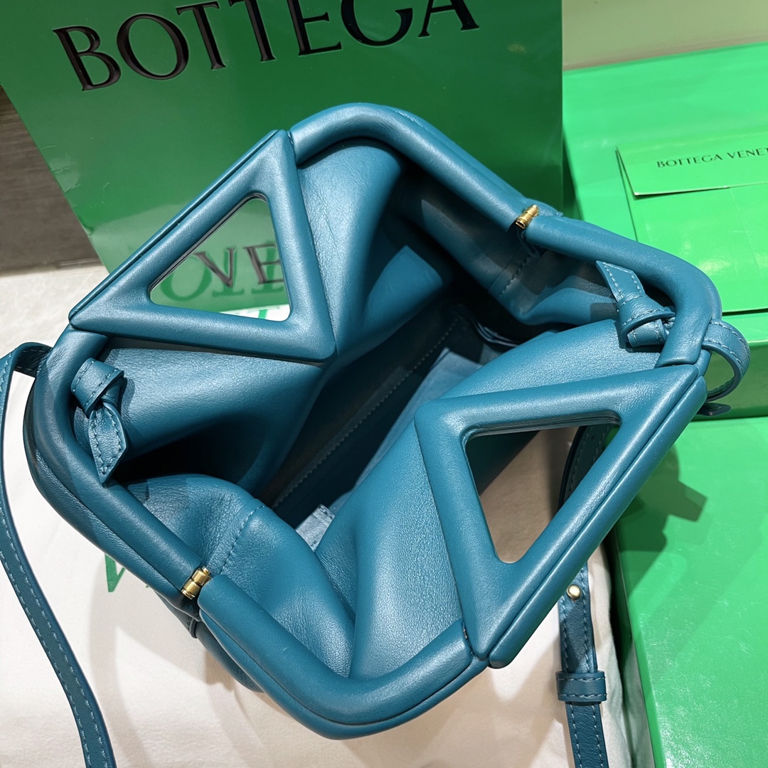 Bottega Veneta Bag - Image 8