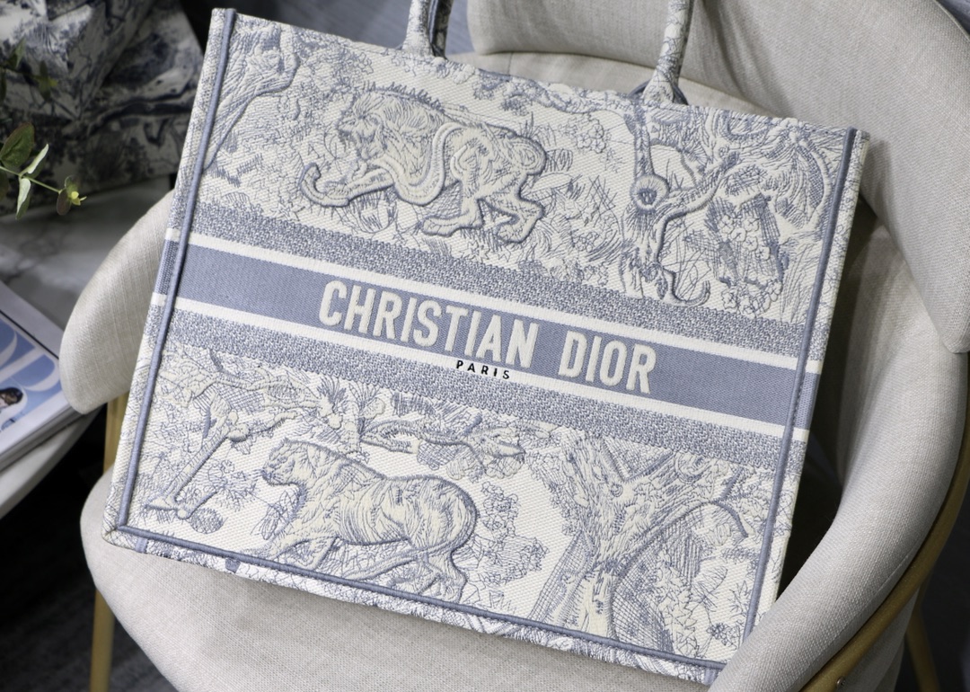 Dior Large Book Tote Bag in Grey Tiger Embroidery - Image 8