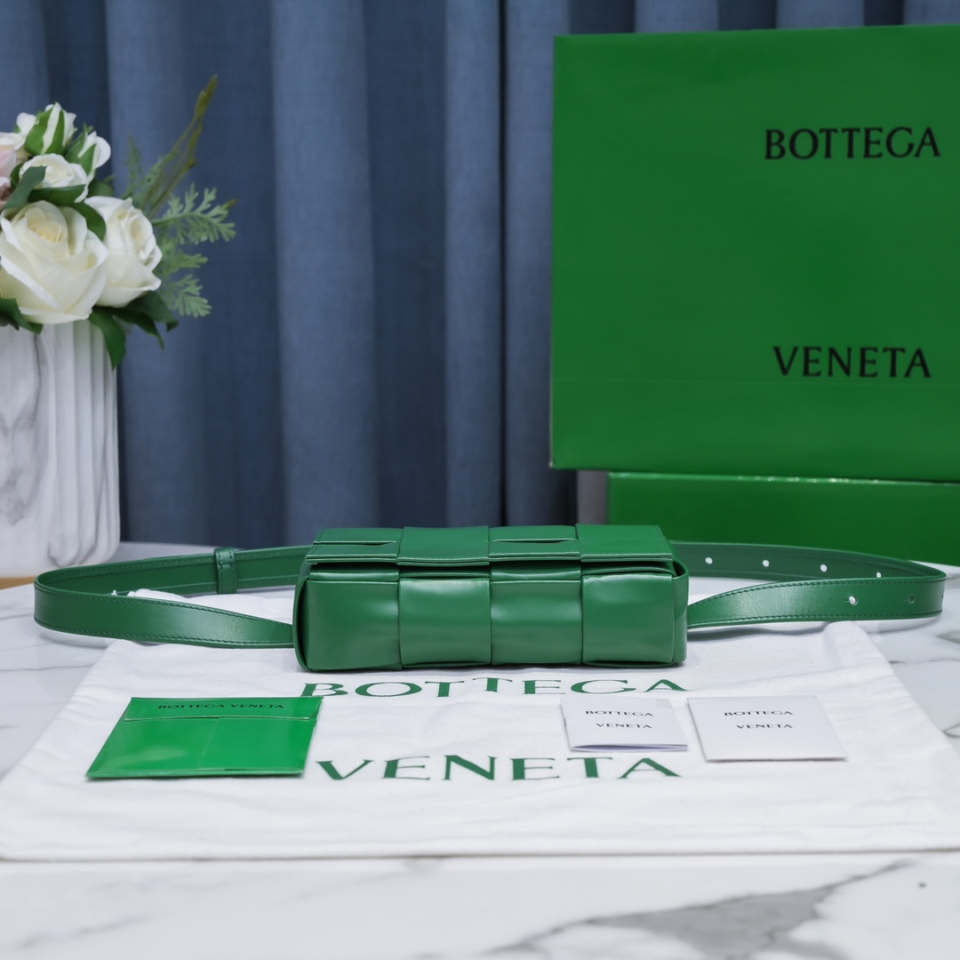 Bottega Veneta Bag - Image 4