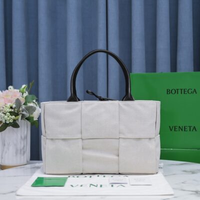 Bottega Veneta Woven Arco Tote Bag in White Linen