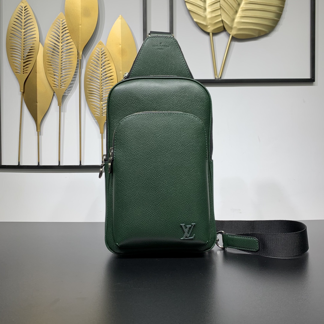 db9bf2_137c4133e02a4495a275b6e81cc7c3e0mv2.jpg Louis Vuitton Bag - Image 1