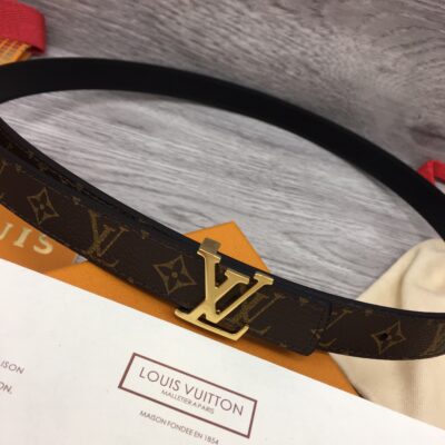 Louis Vuitton LV Buckle Reversible Leather Belt