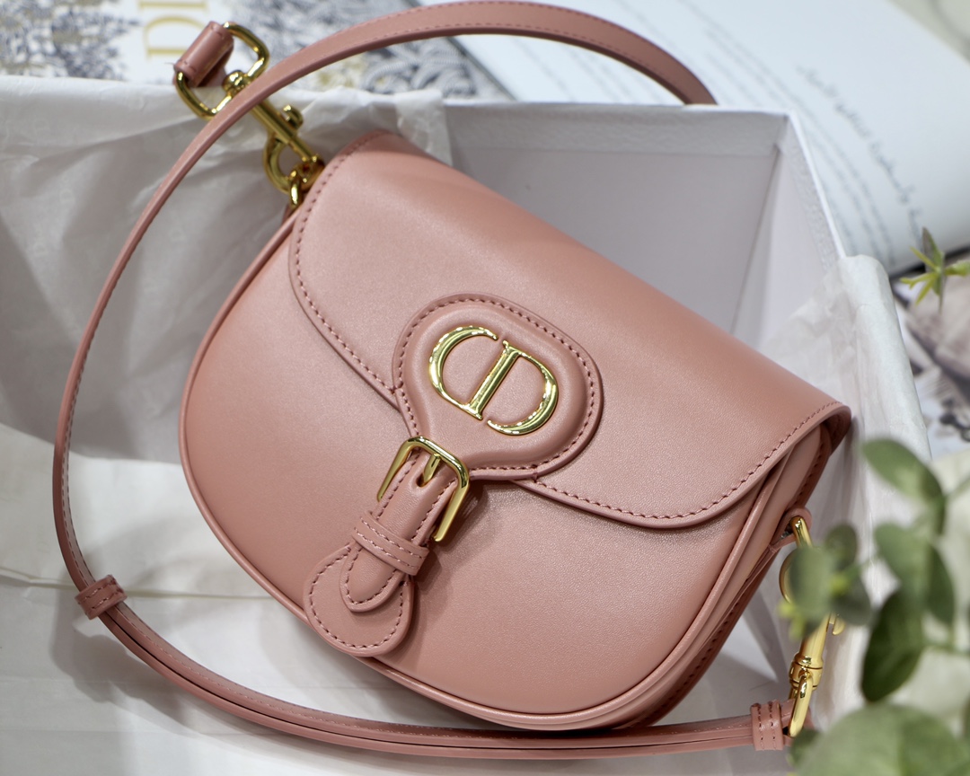 Dior Small Bobby Bag in Pink Calfskin - Image 4
