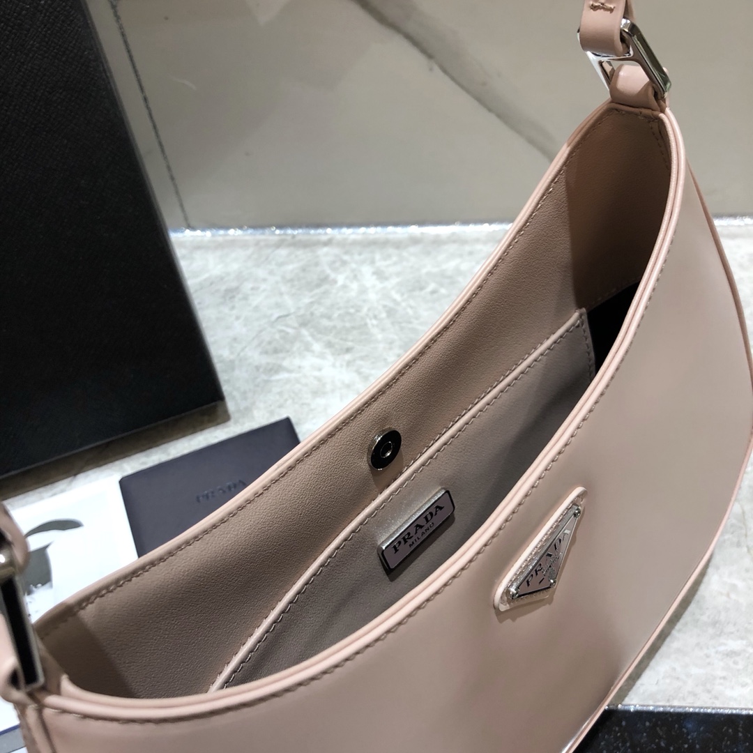 Prada Bags - Image 9