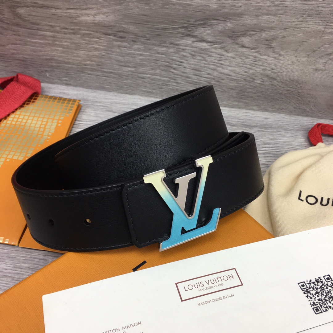 db9bf2_1d64564fd3354cb29fea318eeedbc3cbmv2.jpg Louis Vuitton LV Letter Buckle 40mm Reversible Leather Belt - Image 1