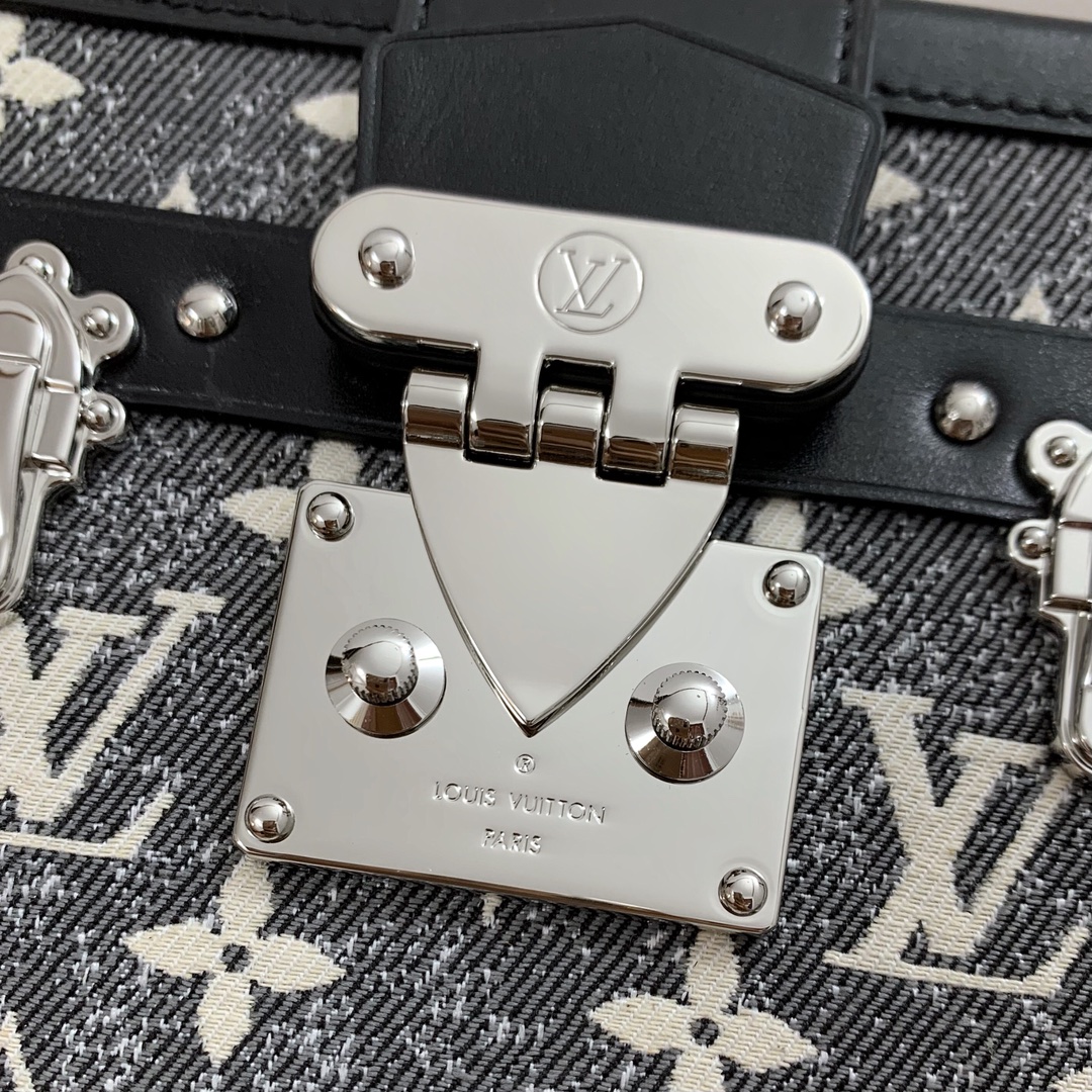 Louis Vuitton Petite Malle Bag in Monogram Jacquard Denim - Image 10