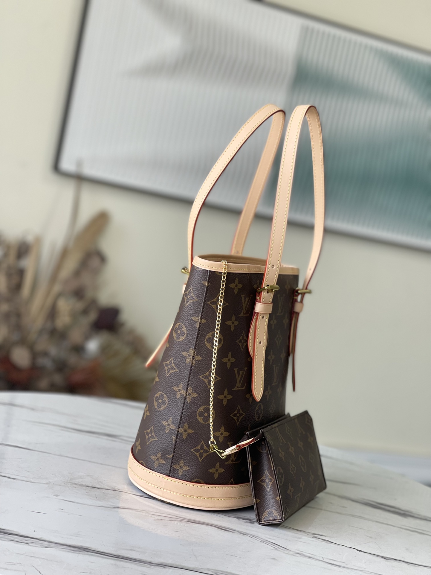 Louis Vuitton Large Bucket Bag - Image 4