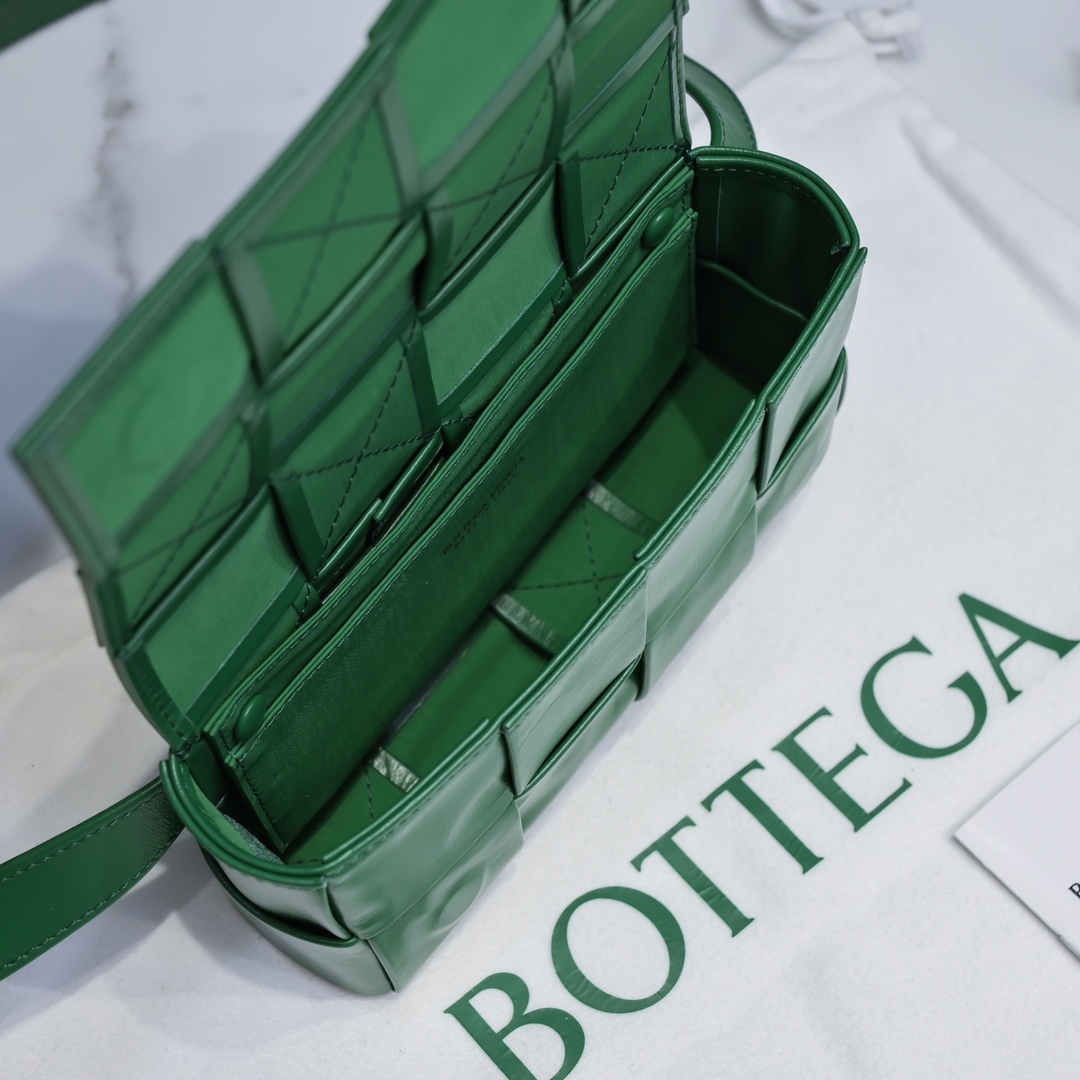 Bottega Veneta Bag - Image 7