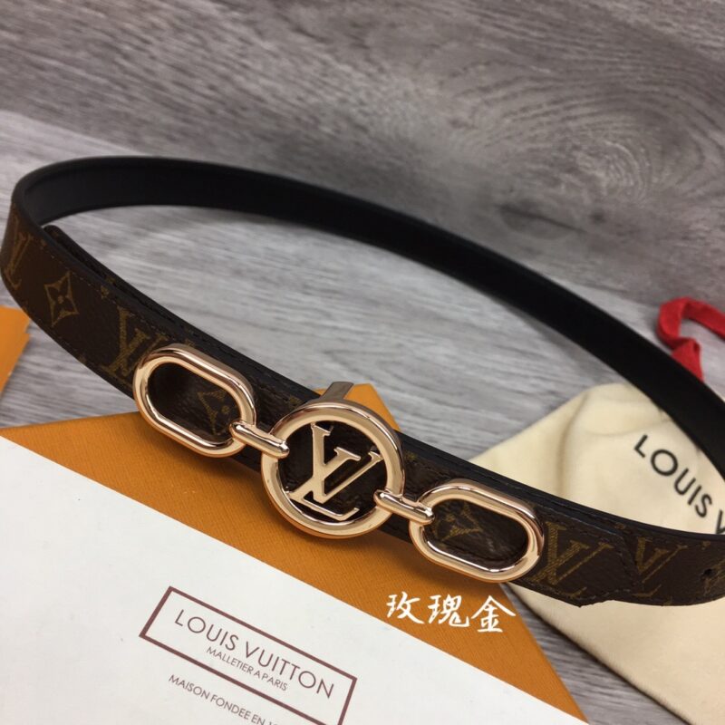 Louis Vuitton Round LV Buckle Reversible Belt