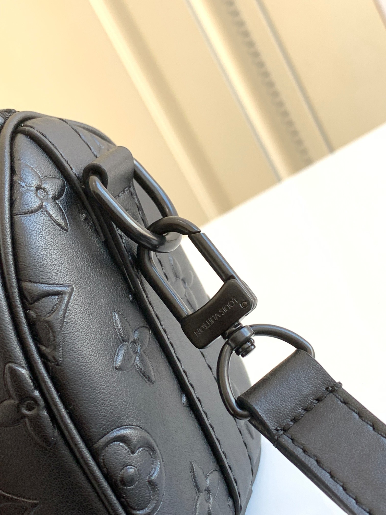 Louis Vuitton Speedy Keepall XS Travel Bag in Black - Image 8