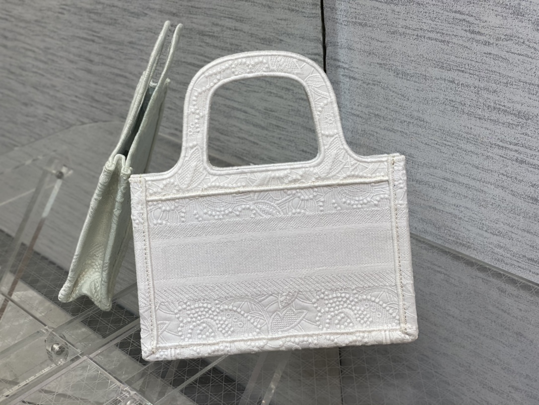 Dior Mini Tote Bag in White - Image 3