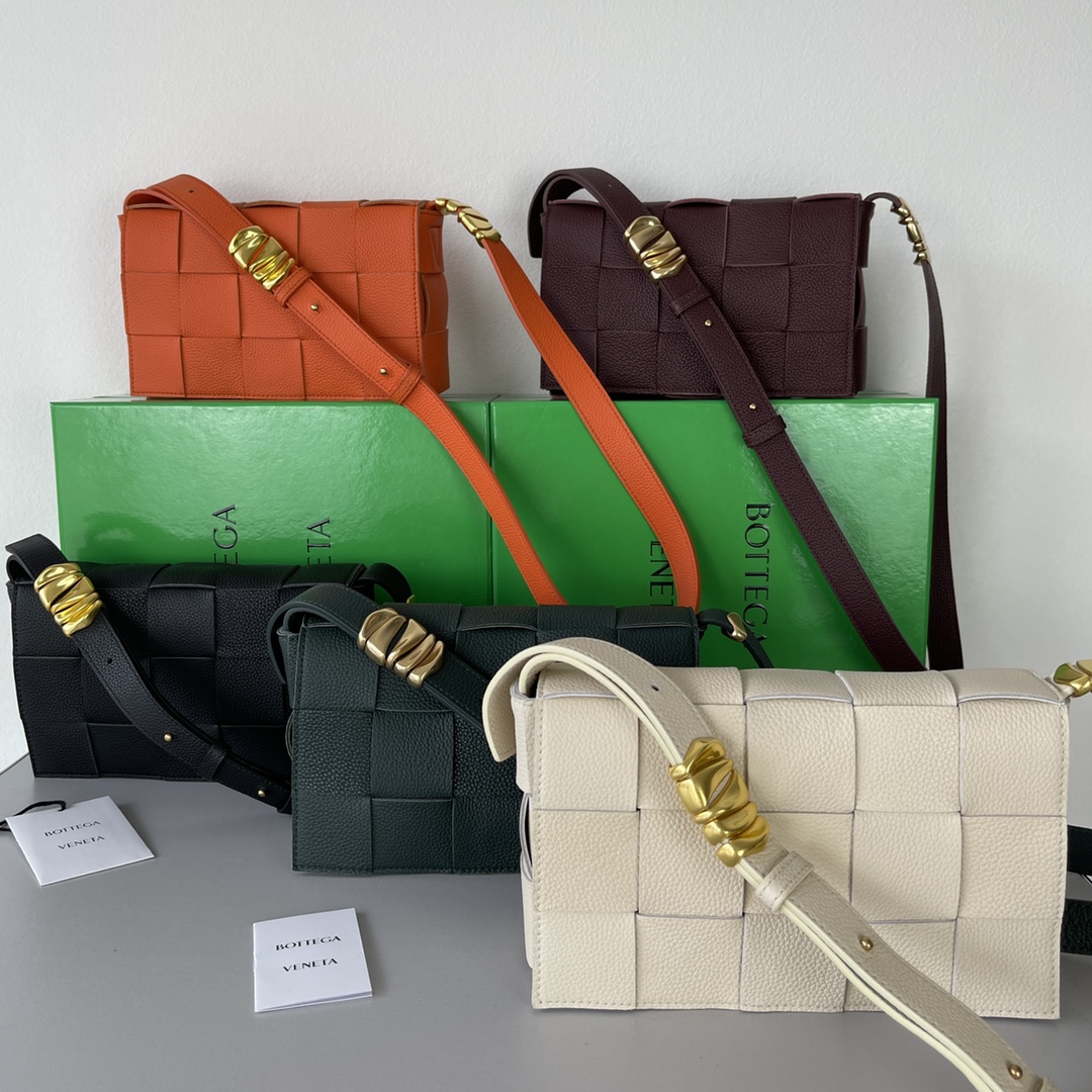 Bottega Veneta Bag - Image 11