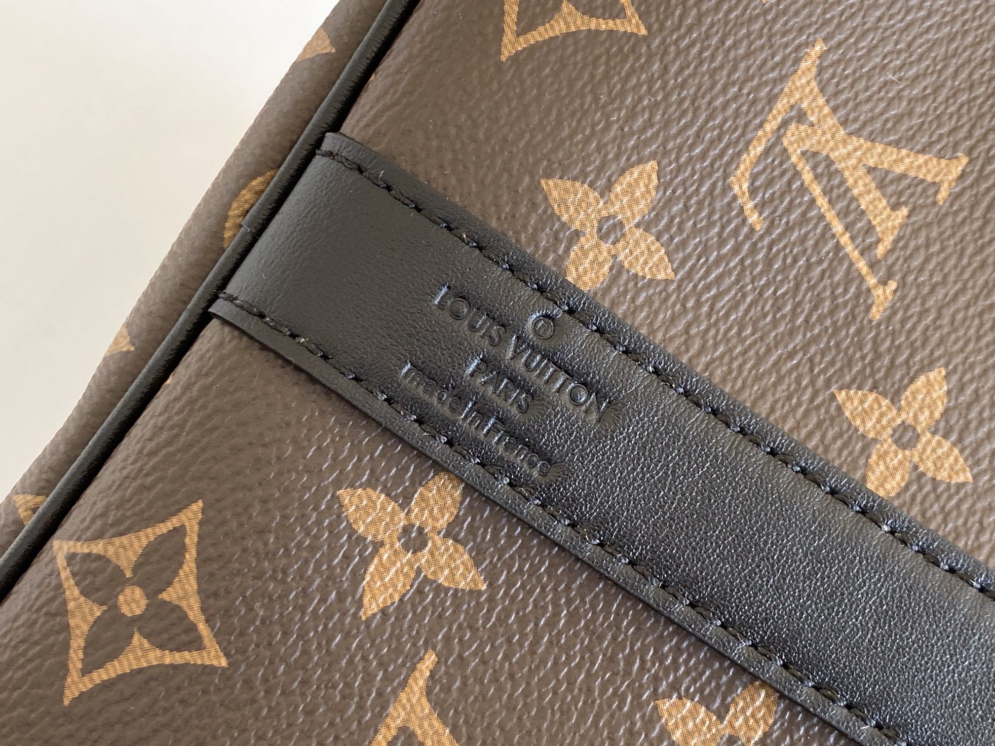 Louis Vuitton Classic Keepall 45 Bag in Damier Graphite Canvas - Image 9