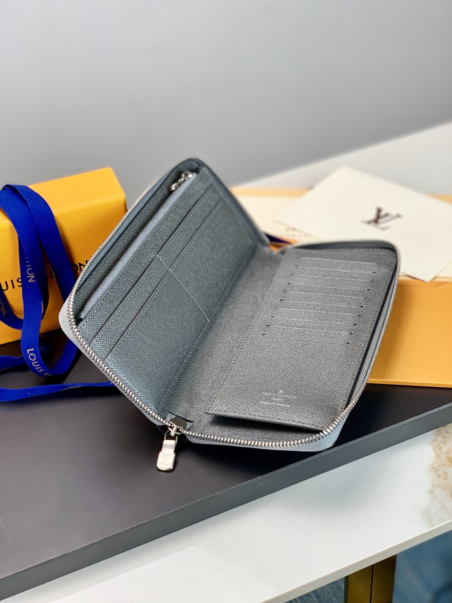 Louis Vuitton Zippy Vertical Wallet - Image 8