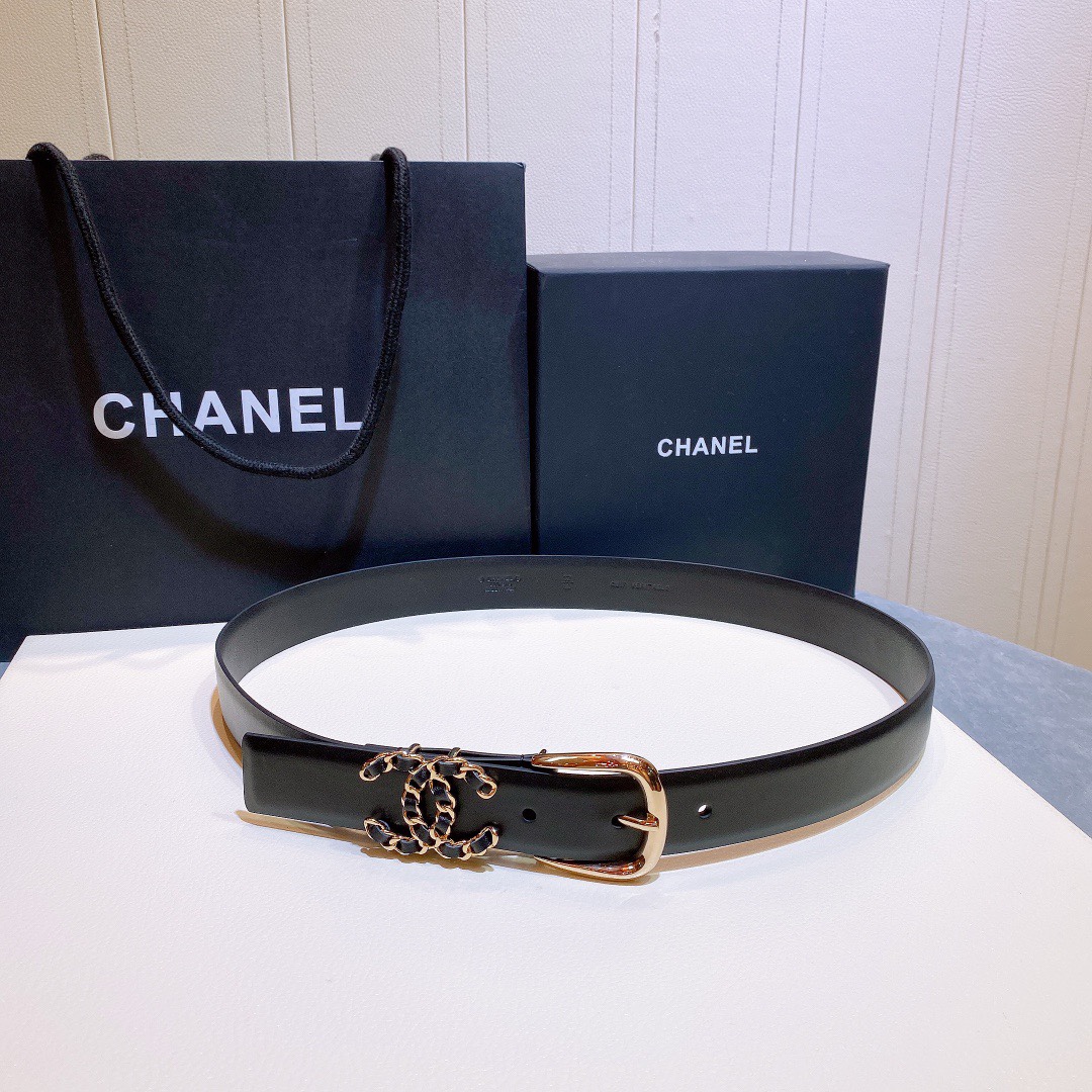 db9bf2_290e48e750dc42f6804998b5faece54cmv2.jpg Chanel Leather Belt - Image 1